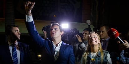 Albert Rivera y Lilian Tintori, en Caracas, este miércoles.