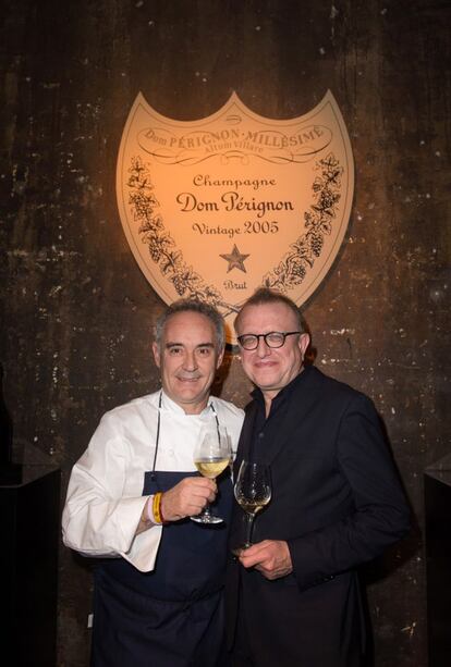 Ferran Adri&agrave; y Richard Geoffroy, jefe de bodega de Dom P&eacute;rignon.