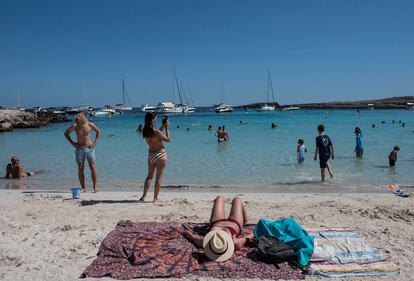 Vista este jueves de la playa de Binibèquer en Menorca.