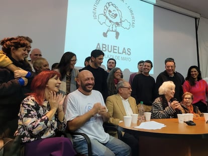 Conferencia de Abuelas de la Plaza de Mayo en la que anunció la recuperación del nieto 133,  Miguel "Tano" Santucho en una imagen difundida en redes sociales.