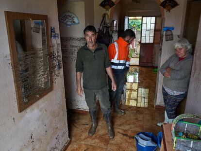 Daños producidos por las inundaciones en el interior de una vivienda de La Roca de la Sierra, Badajoz.