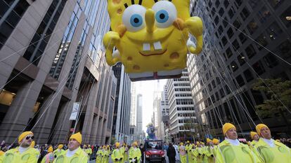 Spongebob squarepants balloon flies during the 96th Macy's Thanksgiving Day Parade in Manhattan, New York City, U.S., November 24, 2022. REUTERS/Andrew Kelly