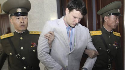 Warmbier durante julgamento na Coreia do Norte