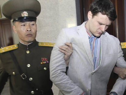 Warmbier durante julgamento na Coreia do Norte