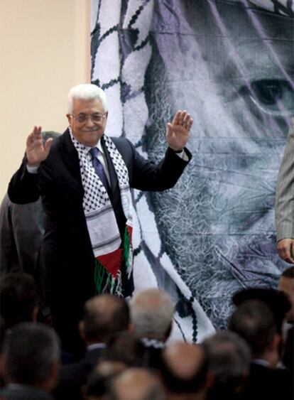 El presidente de la Autoridad Palestina, Mahmud Abbas, a su llegada al congreso.