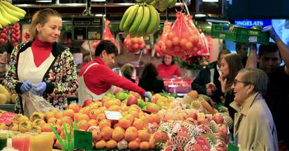 Fruter&iacute;a del Mercado de la Boquer&iacute;a de Barcelona. 