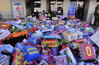 Recogida de juguetes llevada a cabo el pasado fin de semana para la campaña de los Reyes Magos / Ayuntamiento San Fernando