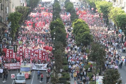 A demonstration called for today in the streets of Vigo by the UGT and CCOO labor unions.