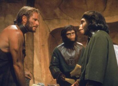 El actor Charlton Heston, en una escena de <i>El planeta de los simios.</i>