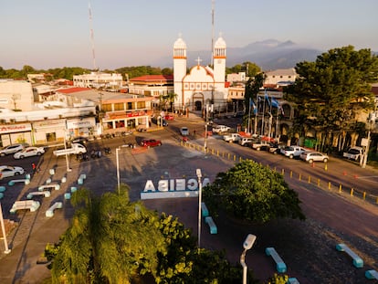 La catedral San Isidro Labrador, en la ciudad hondureña de La Ceiba.