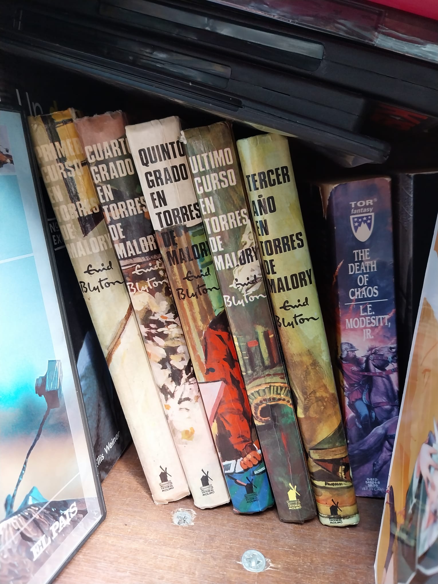Los libros de Torres de Malory en el BookCrossing de Viladrau.