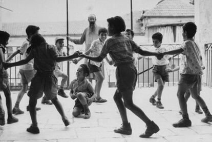 Imagen de un colegio captada en Israel en 1960.