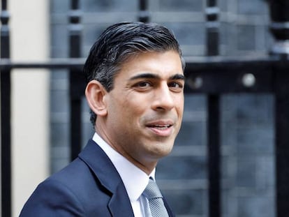 Rishi Sunak arriving at 10 Downing Street on January 19.