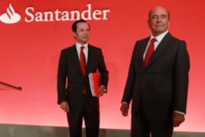 El consejero delegado de Santander, Javier Marín; junto al presidente Emilio Botín.