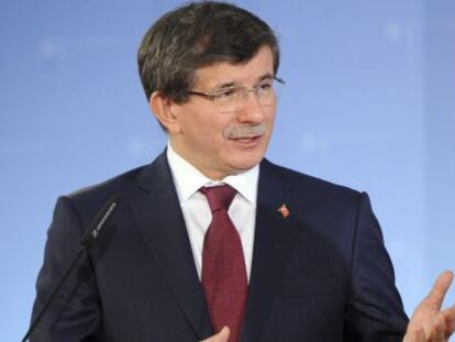 El ministro turco de Exteriores, Ahmet Davutoglu, en una rueda de prensa a inicios de mes.