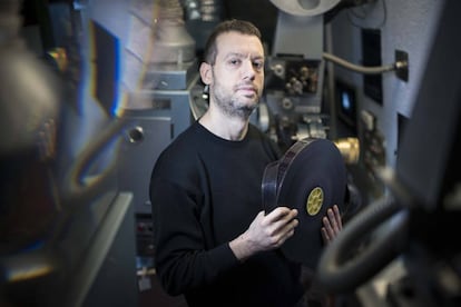 Antonio Valenzuela, uno de los proyeccionistas de los cines Doré