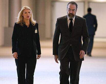 En esta secuencia de ‘Homeland’ se disimuló el avanzado embarazo de Claire Danes.