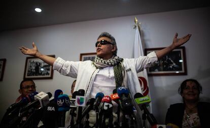 Jesús Santrich en una conferencia de prensa en mayo.