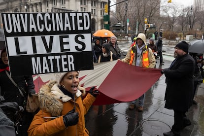 Protesta antivacunas este lunes en Nueva York