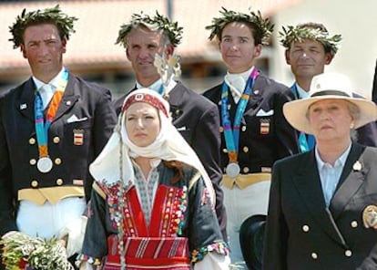 De izquierda a derecha, Ignacio Rambla, Rafael Soto, Beatriz Ferrer-Salat y Juan Antonio Jiménez, con sus medallas.