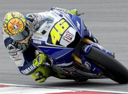 Rossi pilota su Yamaha durante el Gran Premio de Malaisia disputado el pasado fin de semana en el circuito de Sepang.