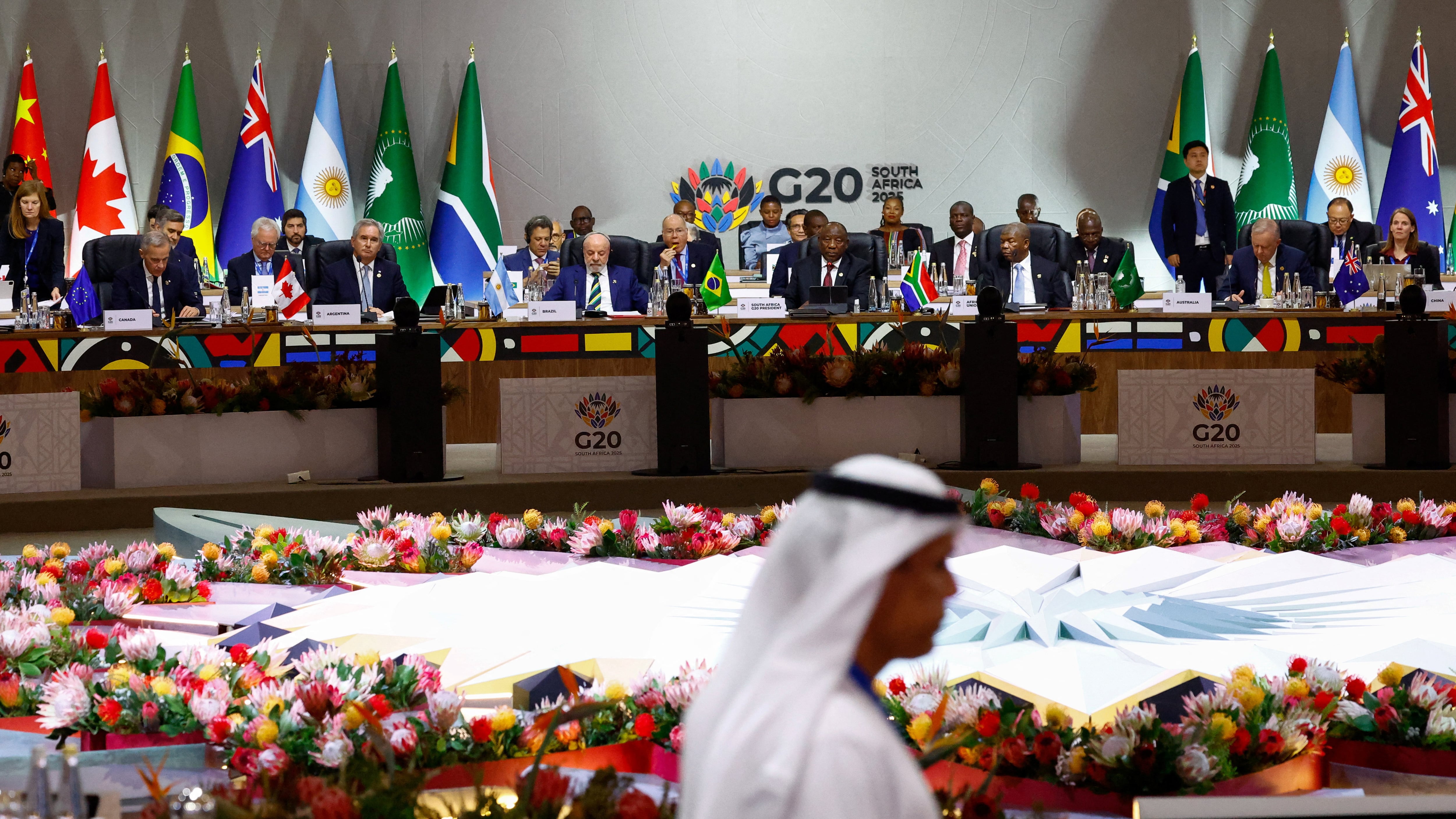 Los líderes europeos buscan una respuesta común ante la determinación de EE UU para imponer su plan sobre Ucrania