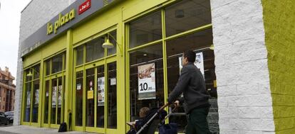 D&iacute;a ha abierto en Madrid sus nuevos supermercados La Plaza. 