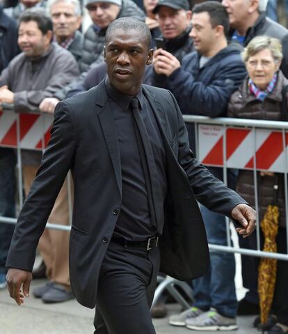 Clarence Seedorf llega al funeral de Cesare Maldini.