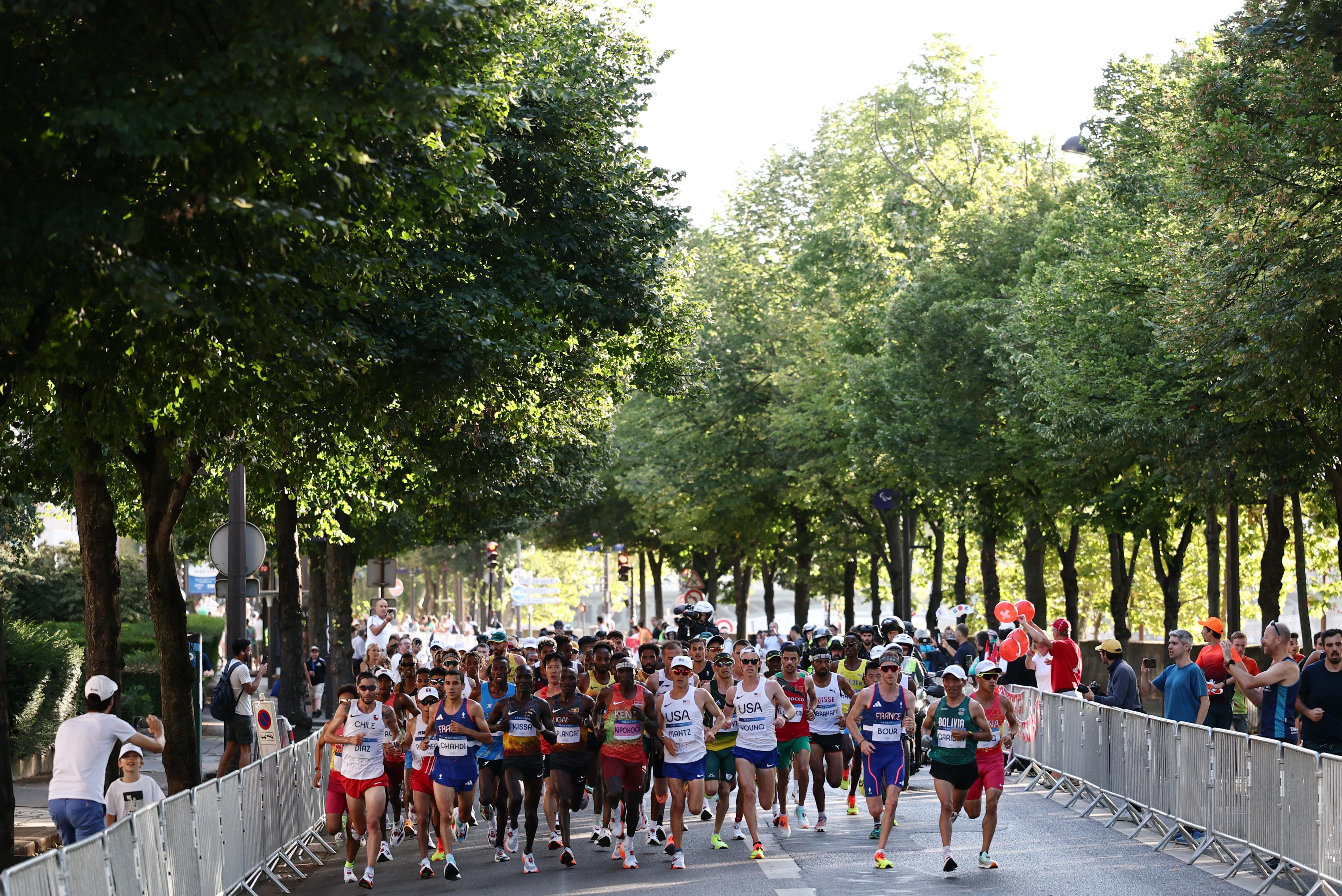 La jornada de los JJOO de París | El maratón masculino inaugura la jornada sabatina con triple participación española 