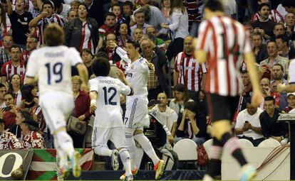 Ronaldo festeja su primer gol en la última visita del Madrid a La Catedral.