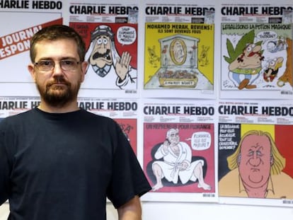 Charb, director de 'Charlie Hebdo', en la redacción en 2012. 