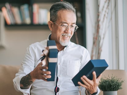 Regalos útiles, prácticos y bonitos para sorprender a esa persona tan especial. GETTY IMAGES.