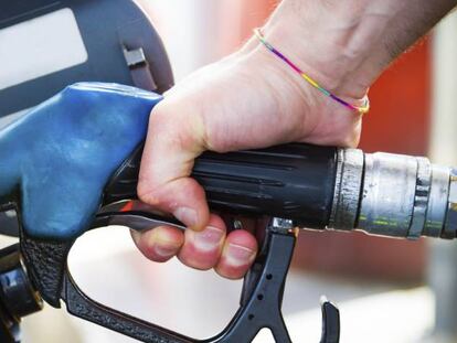 La CNMC acusa a las gasolineras de inflar sus márgenes y hacerlos crecer más de un 10%