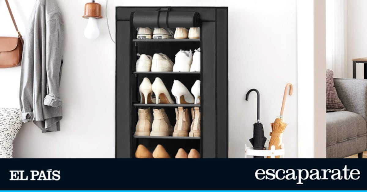 El zapatero que arrasa en Amazon es de tela, tiene múltiples niveles y cubierta protectora