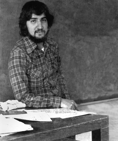 Rafael Sebastián Guillén Vicente, in a photograph from 1980, when he taught Graphic Design at the Metropolitan Autonomous University.