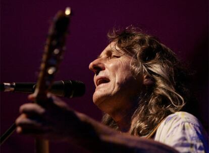 Roger Hodgson, en un concierto en Malta en 2004.