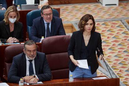 La presidenta de la Comunidad de Madrid, Isabel Díaz Ayuso, interviene en la sesión de la Asamblea de Madrid que vota este jueves las enmiendas a la totalidad de la Ley de Autonomía Financiera.
