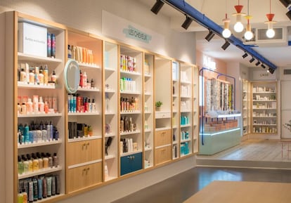 Interior de la tienda de Birchbox en París.