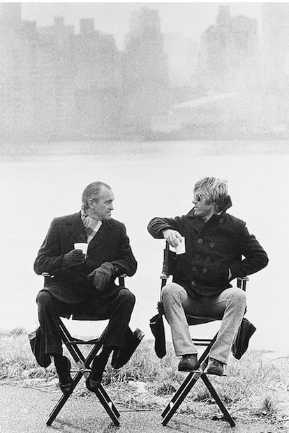 Robert Redford y el director de la CIA, Richard Helmes, en Rykers Island (Nueva York, 1975).