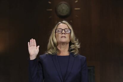 Christine Blasey Ford declara contra Brett Kavanaugh, candidato al Supremo de Donald Trump, por un supuesto caso de agresión sexual, ante el Comité Judicial del Senado.