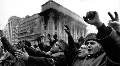 Manifestación en Bucarest en diciembre de 1989.