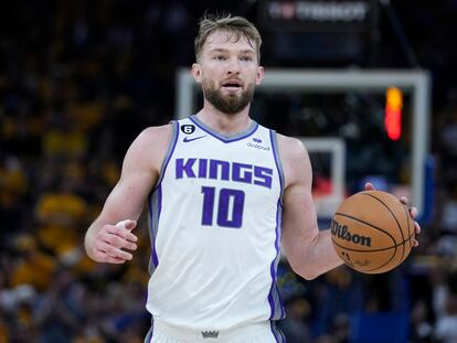 Sacramento Kings center Domantas Sabonis against the Golden State Warriors during the first half of Game 6 in the first round of the NBA basketball playoffs in San Francisco, Friday, April 28, 2023.