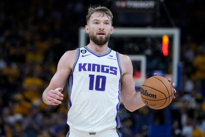 Sacramento Kings center Domantas Sabonis against the Golden State Warriors during the first half of Game 6 in the first round of the NBA basketball playoffs in San Francisco, Friday, April 28, 2023.