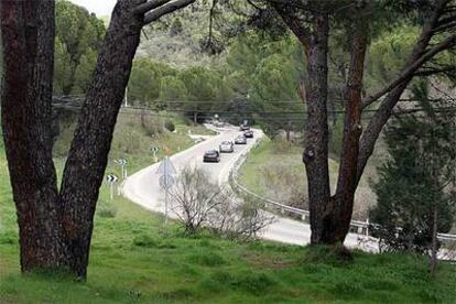 La &#39;carretera de los pantanos&#39;, M-501, en el punto kilométrico 49.