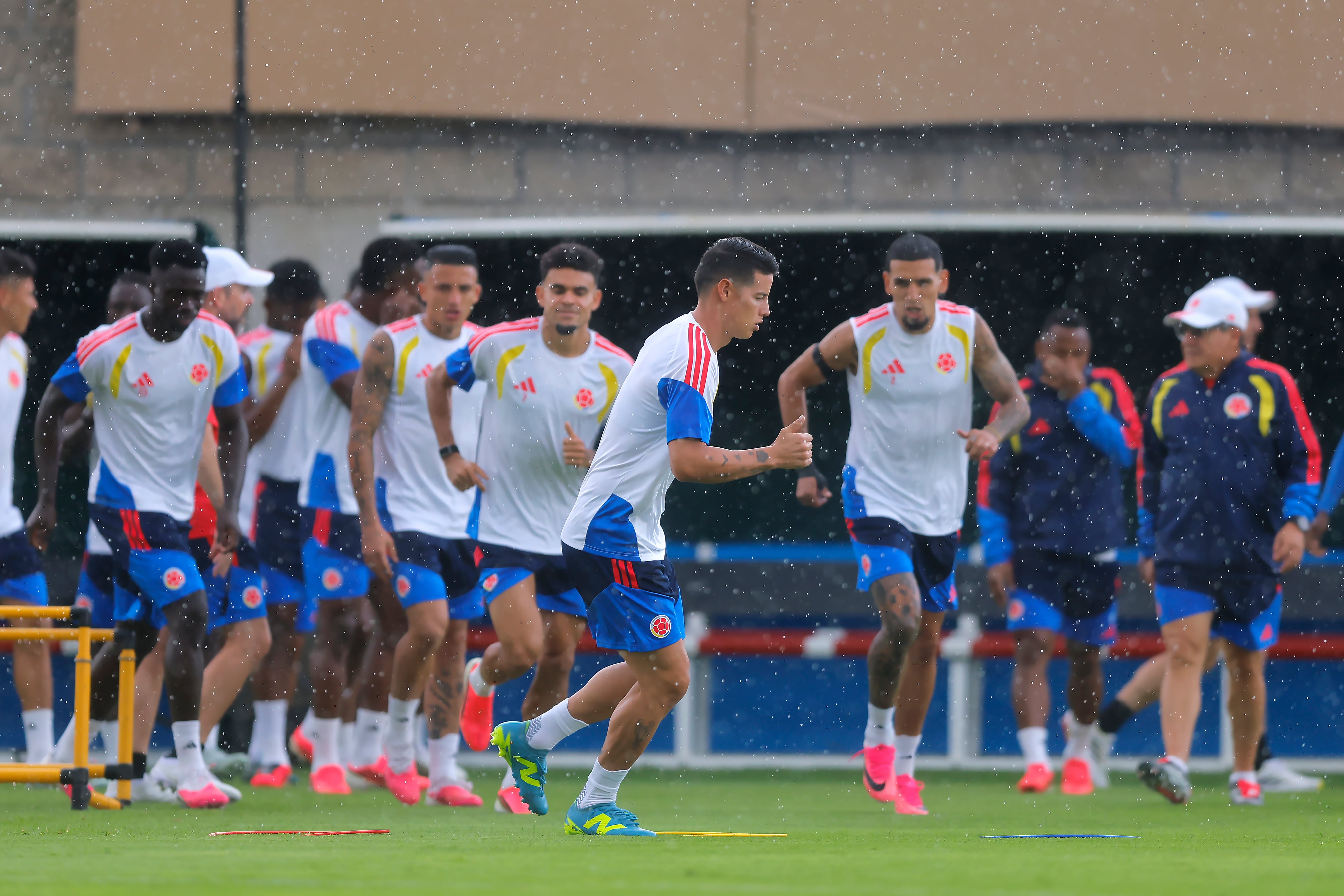 Colombia - RD Congo, en directo | Colombia repite el 11 titular que venció a Uzbekistán