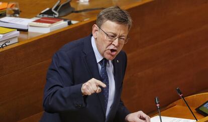 El presidente de la Generalitat Valenciana, Ximo Puig, hoy, en el Parlamento. 