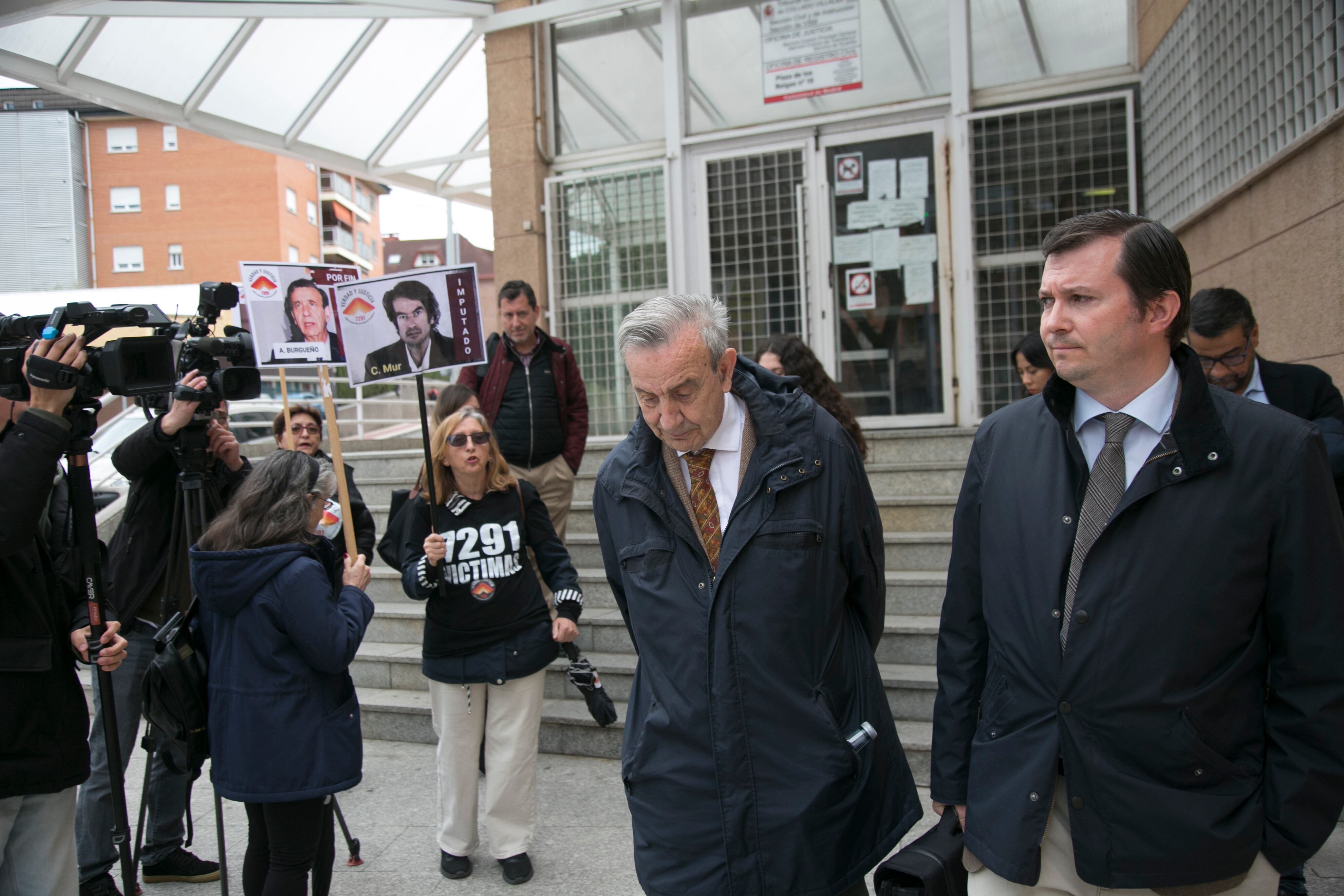 El asesor de Ayuso imputado por la crisis de las residencias defiende ahora a la Comunidad: “La culpa fue de Fernando Simón”