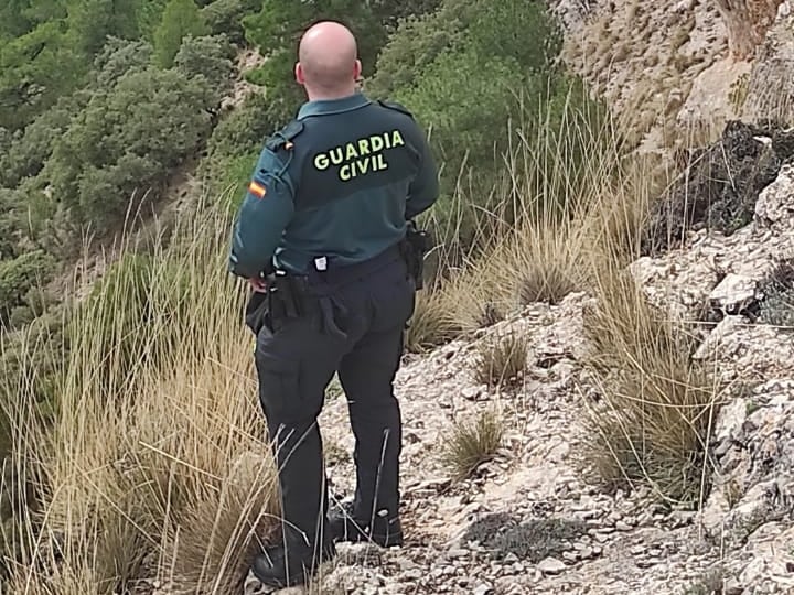 Hallan la avioneta desaparecida hace cinco días en la sierra de Jaén con sus dos ocupantes fallecidos