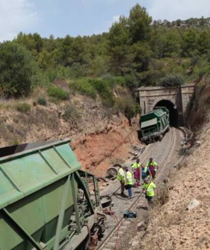 El tren descarrilat dijous passat.