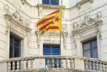 Estelada en el Ayuntamiento de Berga (Barcelona).